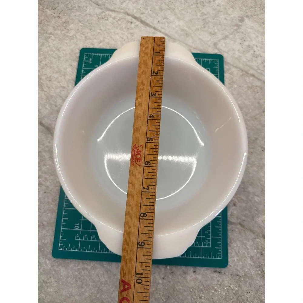 Fire-King Peach Lusterware Casserole Dish Round Milk Glass‎ Laurel 7.5 Inch Bowl